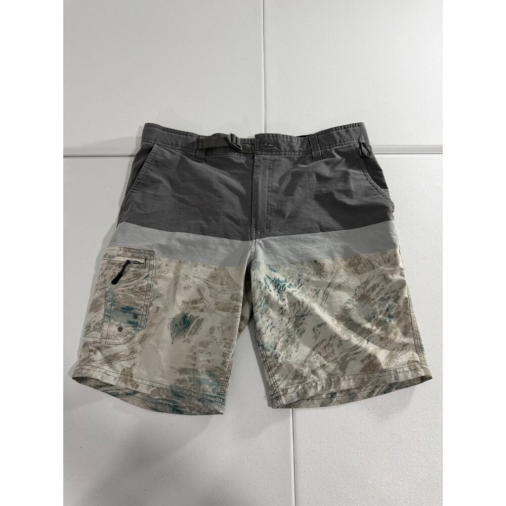 Realtree fishing board Short Men’s Size 32/34